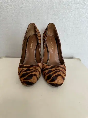 세르지오 로시 플랫폼 펌프스