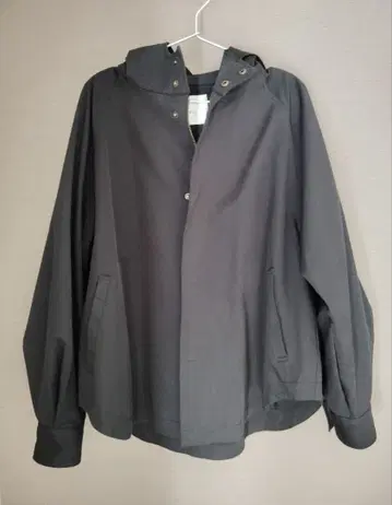 후드 부착 마운틴 파카 블랙