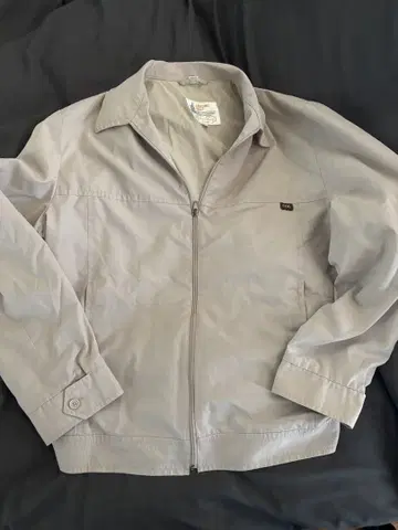 라이트 그레이 지퍼 자켓