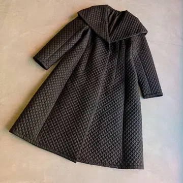 새상품급 CELFORD 퀼팅 리버서블 코트 블랙 38 사이즈