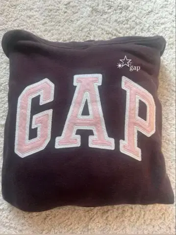 GAP 다크 브라운 로고 후드티