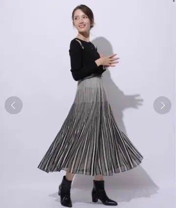 apuweiser-riche 시어 스트라이프 니트 원피스