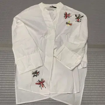 ZARA 비즈 자수 화이트 긴팔 셔츠 xs