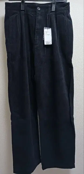 어반 리서치 도어즈 2턱 굵은 폭 코듀로이 팬츠