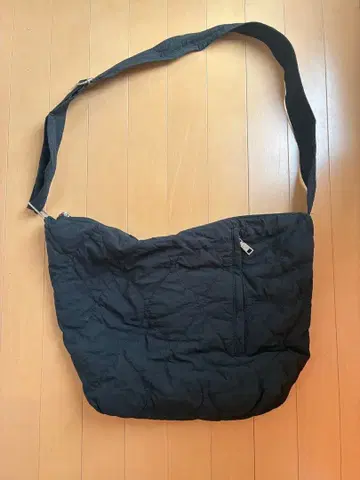 [Raucohouse] Vase quilted cross bag