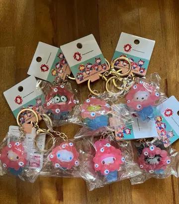 미야쿠미야쿠 산리오 클리어 키링