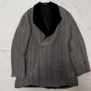 시즌 도래 EMPORIO ARMANI 니트 코트