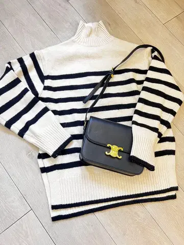 새상품 H&M 오버 사이즈 하이넥 스웨터 보더 니트 울 혼방