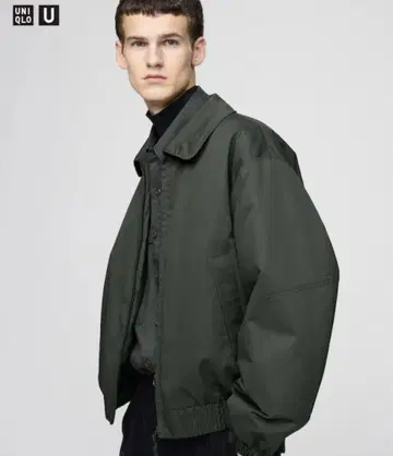 유니클로 U UNIQLOU 퍼프테크 숏 블루종 OLIVE L