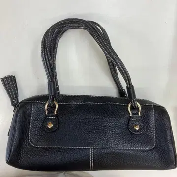 블랙 가죽 핸드백