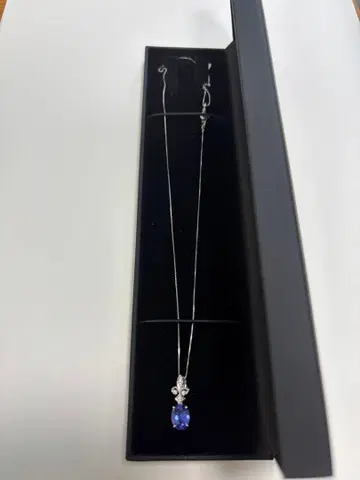 탄자나이트 목걸이