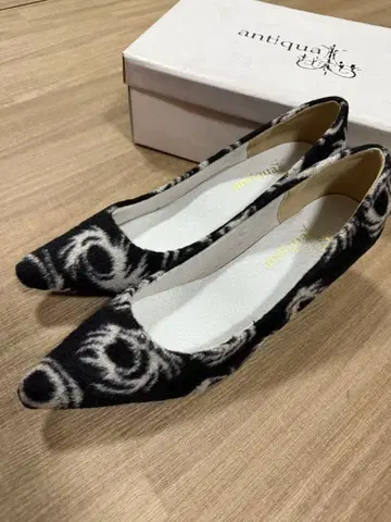 antiqua 안티카 스틸레토 펌프스 미사용 25.5