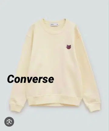 크림색 자수 맨투맨 트레이닝복