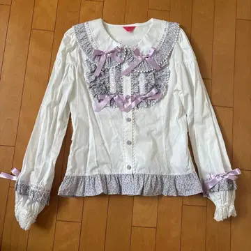 미사용 새상품 Mignonette Fleurie 블라우스