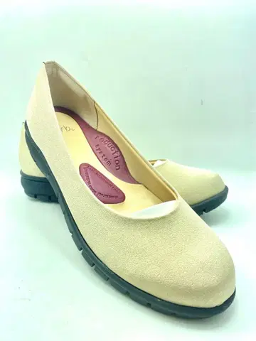 허브 베이지 스웨이드 느낌 펌프스