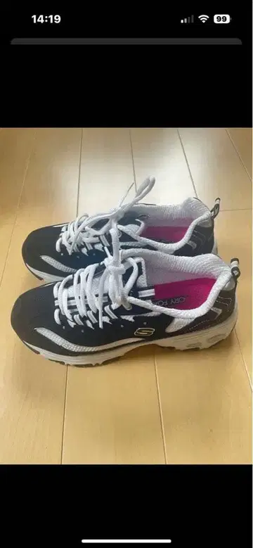 Skechers 블랙/화이트 스니커즈