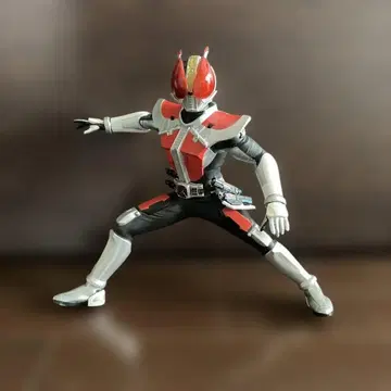 가동식 가면라이더 덴오 피규어 (제일복권)