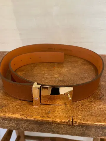 라빠르망 두지엠 클라세 MAISON BOINET 가죽 벨트