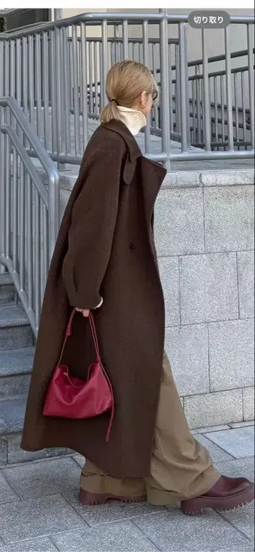 JISTORI 가죽 숄더백 (사선으로 멜 수 있습니다)