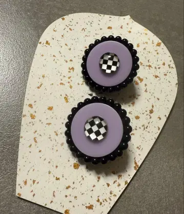 체크 무늬 원형 핸드메이드 퍼플 귀찌 미사용 새상품