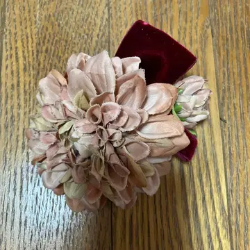 꽃 모티브 헤어콤 포함