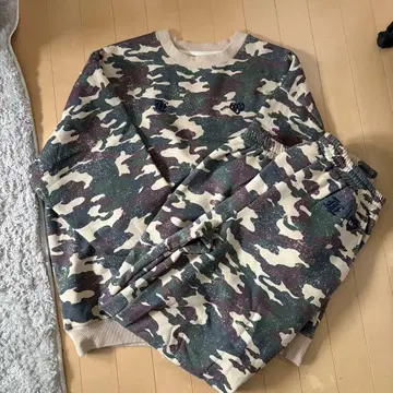 HTH x jouetie 셋업