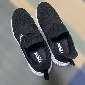 moz 워킹화 L 사이즈 블랙 미사용 새상품 모즈 스니커즈