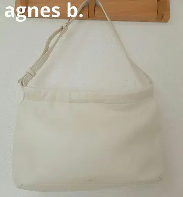 [ 새상품급 ] 에네스베 이디 시어링 가죽 숄더백 화이트