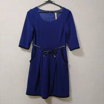 STRWBERRY FIELDS 7부 소매 무릎 기장 원피스