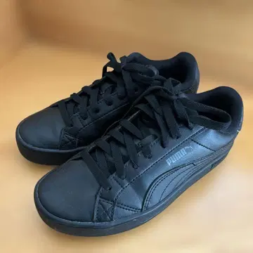 PUMA SOFTFOAM 블랙 스니커즈 22cm