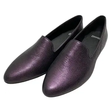 미사용 새상품 캠퍼 (23.5) 펌프스 플랫 슬립온 천연 가죽 레어