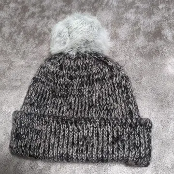 미사용 트란테안 송드 모드 니트 캡 그레이 블랙 폼폼