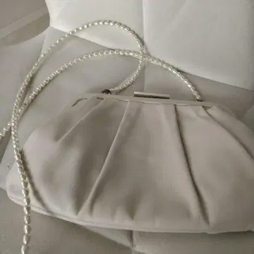 ZARA 레어! 펄 숄더 클러치백