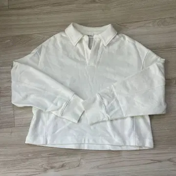 미라 오웬 라거 맨투맨 화이트