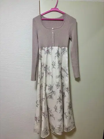 머큐리 듀오 백 레이스업 버튼 니트 도킹 꽃무늬 원피스