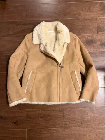 무스탕 코트 베이지 지퍼 포함