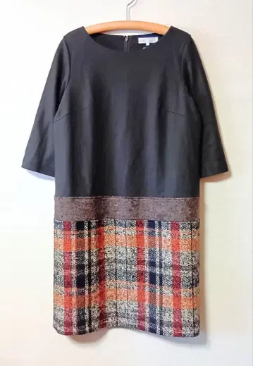 자유구 절개 원피스 체크 무늬 이소재