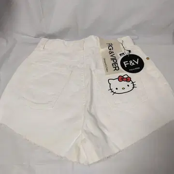 FIG&VIPER 헬로키티 화이트 데님 숏팬츠 M