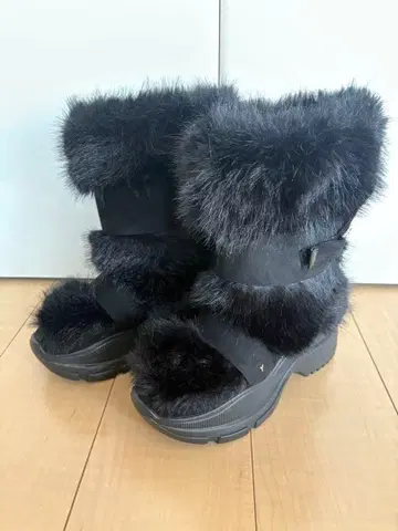 yello 나이츠 워치 쇼트 부츠 퍼 부츠