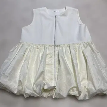 NOSTALGIA 노스탤지어 화이트 페플럼 플레어 베스트 화이트