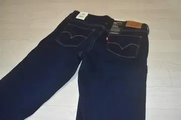 리바이스 프리미엄 312 쉐이핑 슬림 W28 L32 다크 네이비