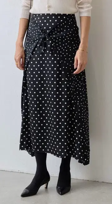 BEARDSLEY 도트 무늬 플레어 스커트 택 포함 새상품