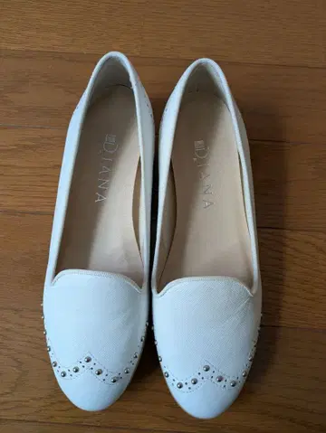 새상품!DIANA 다이애나 비쥬 플랫슈즈 22cm