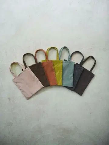 허그아워 벨벳과 리버티의 리버서블 미니 토트 아쉬 블루 택 포함 새상품