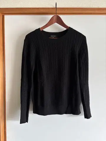 INDIVI 인디비 블랙 [세탁 가능] 케이블 짜임 심플 니트