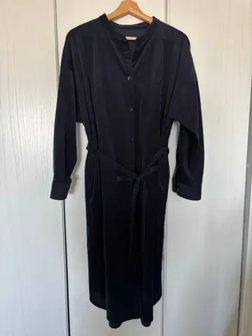 사용감 없음 새상품급 나노 유니버스 네이비 원피스