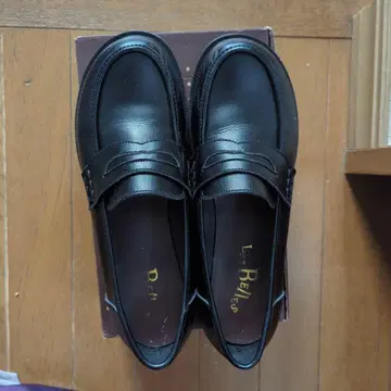 Belle & Sofa 블랙 로퍼 원박스 포함