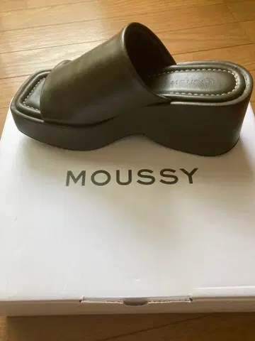 MOUSSY 올리브 플랫폼 샌들 사이즈 5
