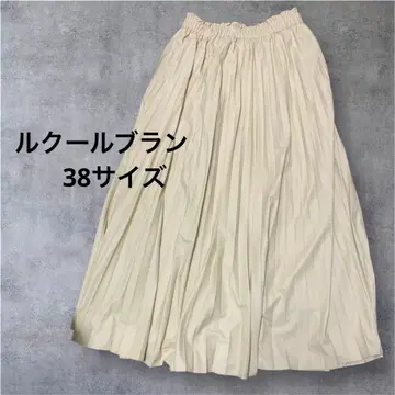 르 쿠르 블랑 아이보리 인조 가죽 플리츠 스커트 38