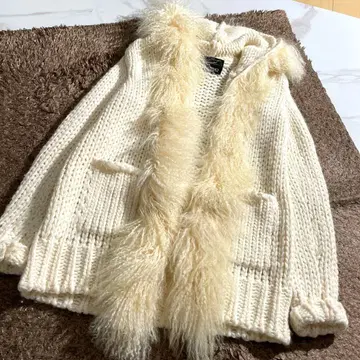 극미품 에르마노 쉘비노 긴팔 니트 스웨터 알파카 소재 화이트 계열